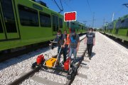 Training for the customer from Turkey on how to operate the ultrasonic double rail trolley UDS2-73, August 2020 