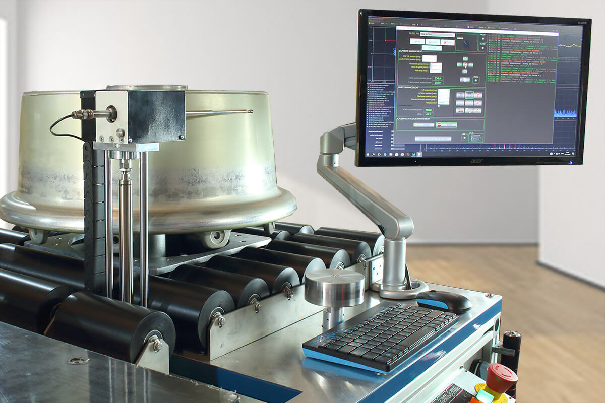 Scanning device, calibration block and a display of the aircraft wheels testing system SmartScan-FА