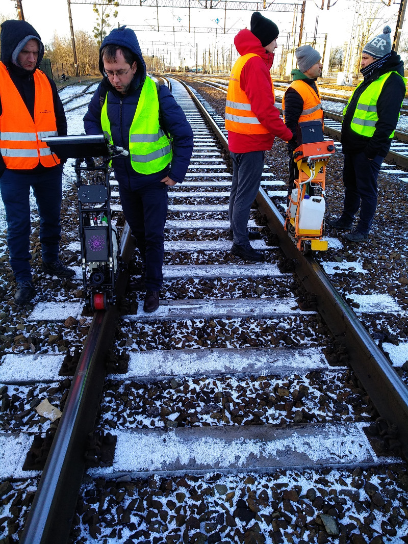 Polish railway staff get trained to perform testing with the help of the ultrasonic flaw detector UDS2-77 made by OKOndt Group — practical training, February 2019
