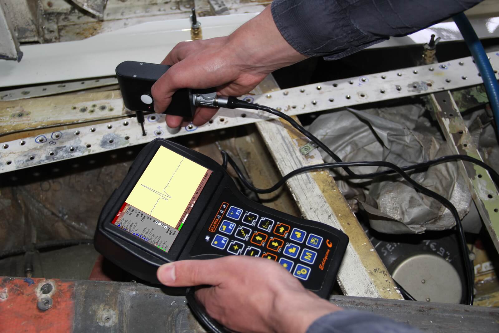 Application of the ET portable flaw detector Eddycon C